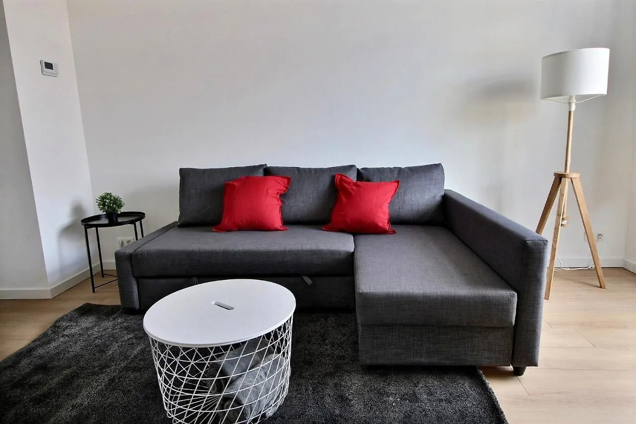 Rent A Flat - Bruxelles Apartment 0*, Brussels